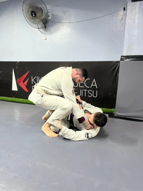 Treino de Brazilian Jiu-Jitsu na Kiko Fonseca BJJ — foto 25